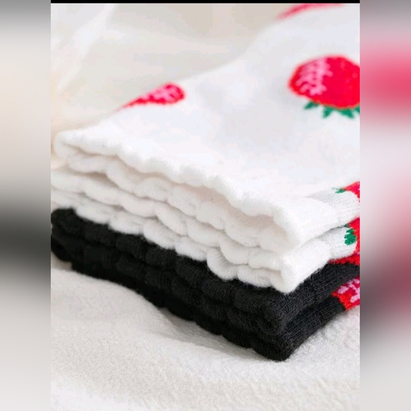 2pairs Strawberry Print Crew Socks - Picture 6 of 6